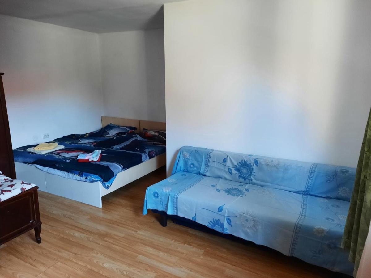 Casa Adrian Camere Centru Vechi Brașov Exterior foto